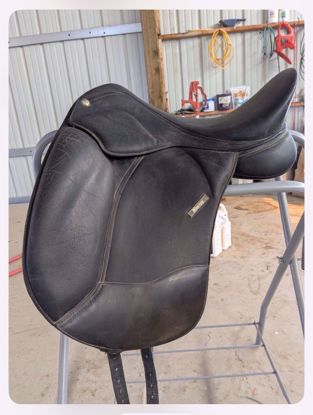 Picture of Wintec Pro Dressage Saddle, NEW LISTING!
